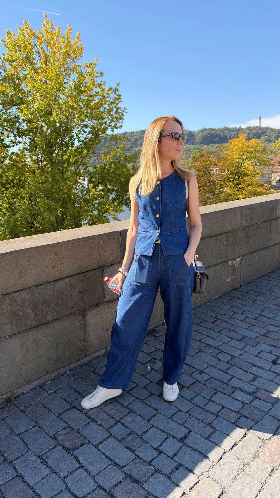 Conjunto Calça Barrel e Colete Jeans  Camila