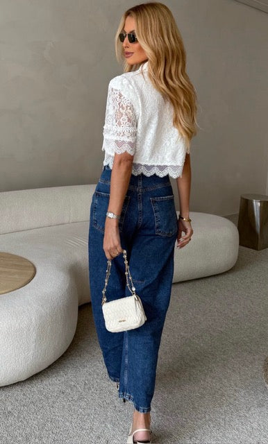 Camisa Renda Cloé - ATENÇÃO! PEÇA EM PRÉ VENDA, COM ENVIO EM 06/06