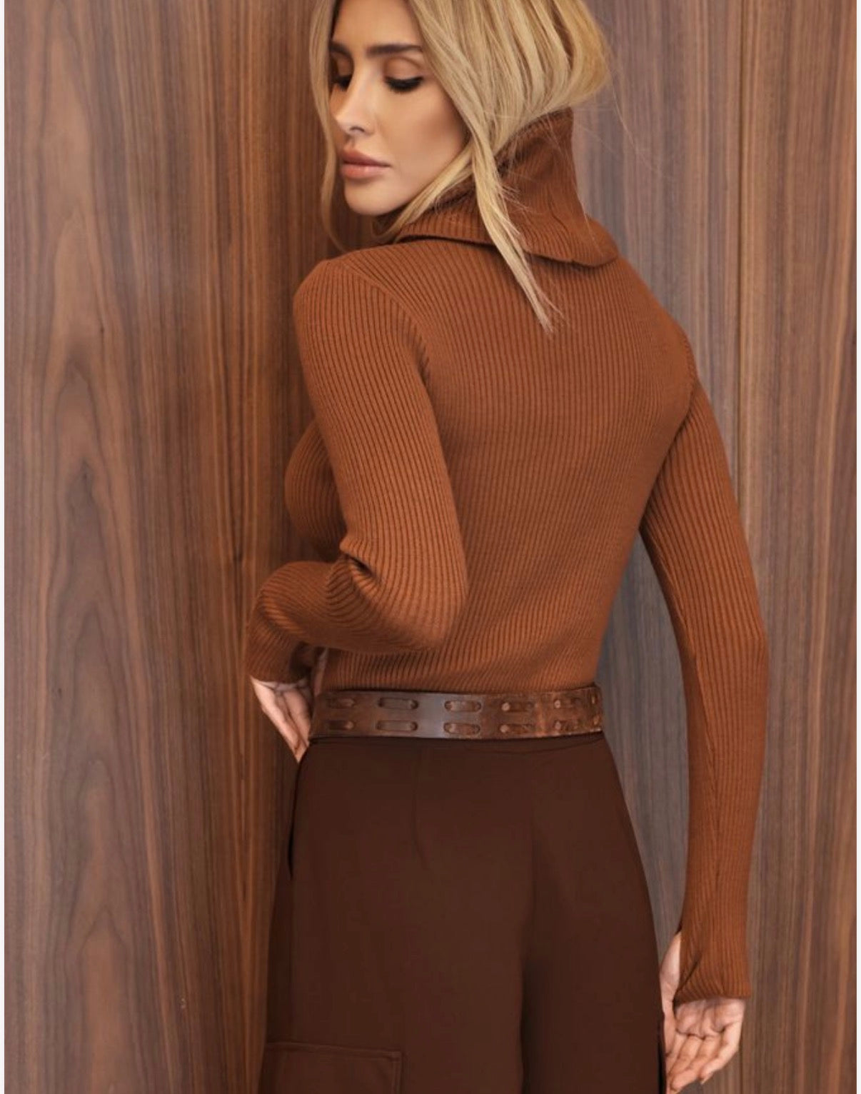 Tricot Modal Gola Alta Dedinho