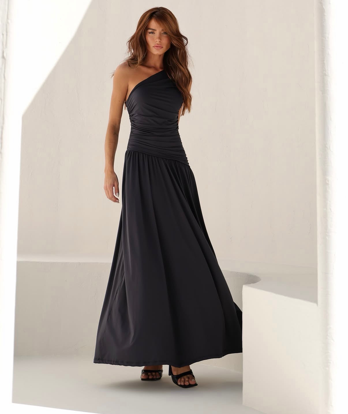 Vestido Ombro Único Natália