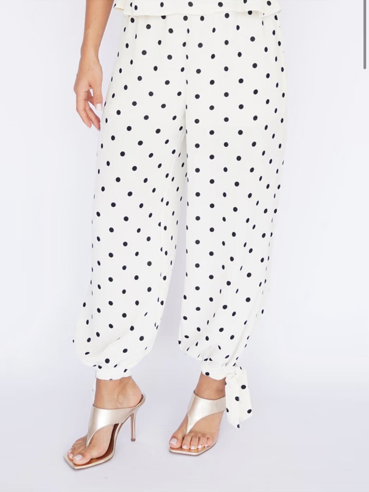 Conjunto Calça Aladim e Blusa Peplum Poá