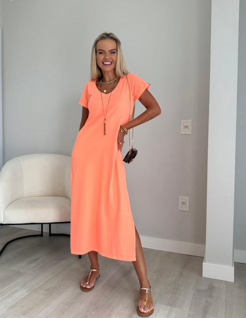 Vestido Midi Básico Luna - PRÉ VENDA  / ENVIO DIA 16/09