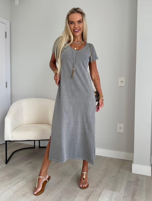Vestido Midi Básico Luna - PRÉ VENDA  / ENVIO DIA 16/09
