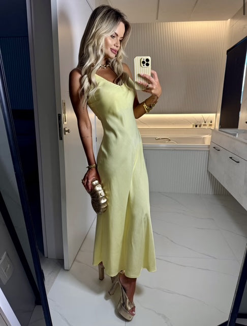 Vestido Midi Cetim - ATENÇÃO PEÇA COM ENVIO EM 13/01
