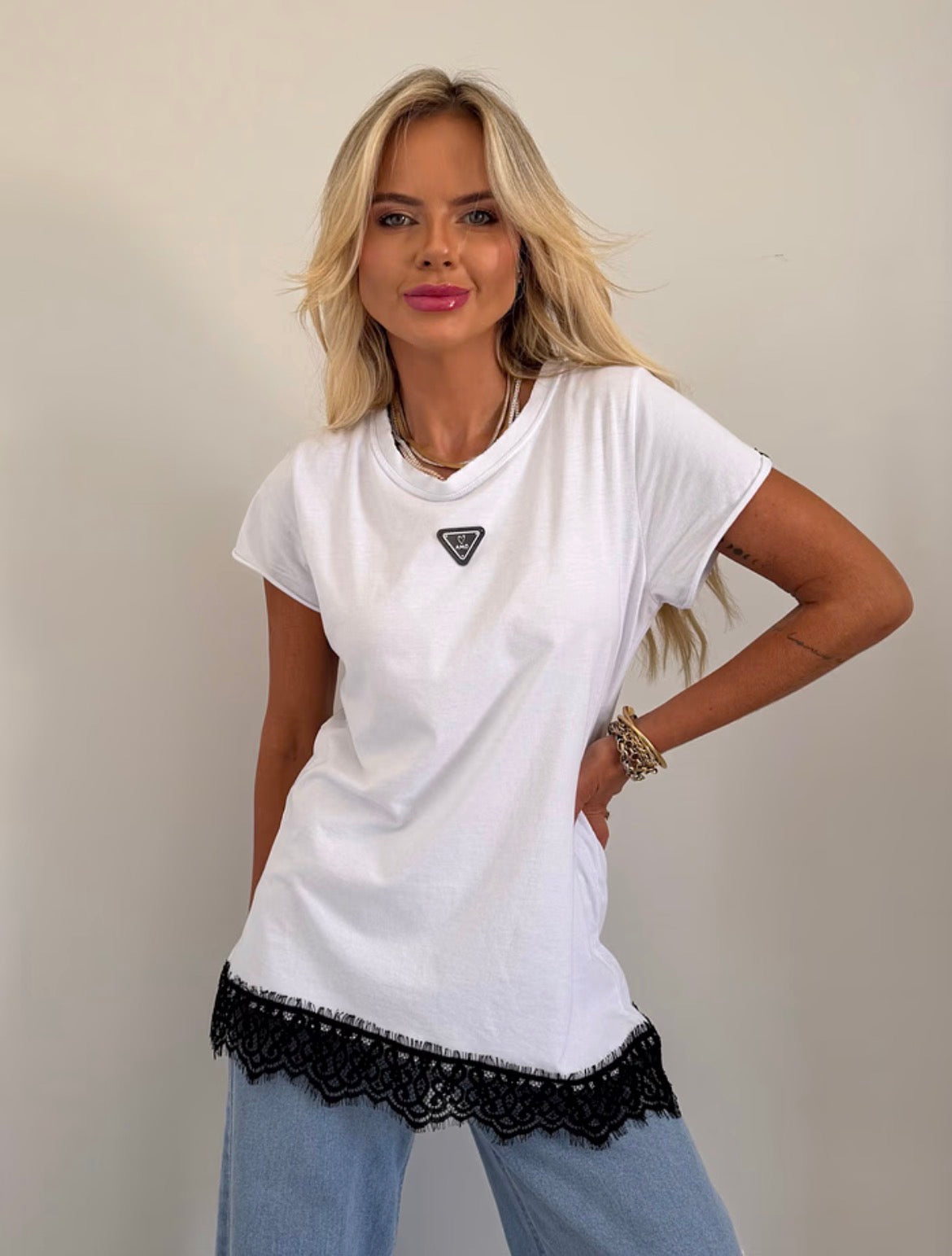 T-Shirt Renda - ATENÇÃO! PEÇA EM PRÉ VENDA, COM ENVIO EM 31/03