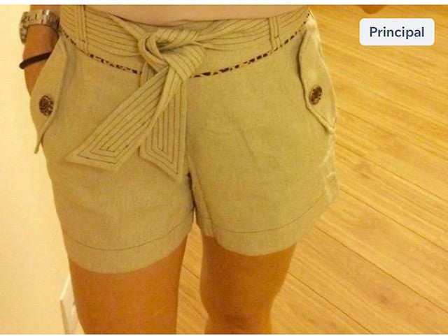 Shorts em Linho com Detalhe e Pesponto